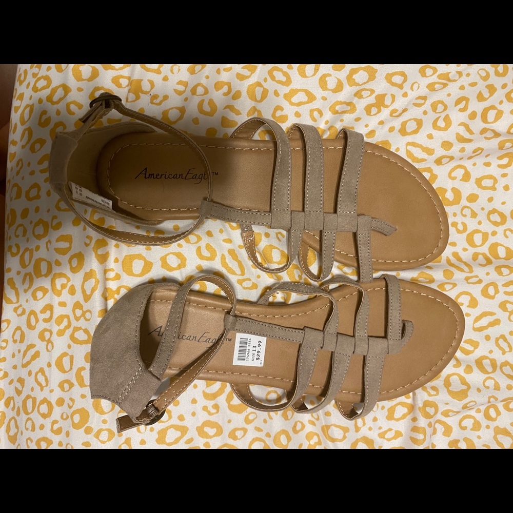 BRAND NEW! American Eagle Women's 13 sandals